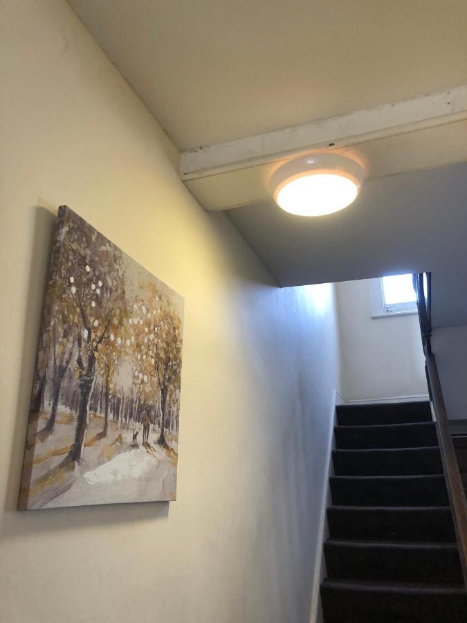 Comfortable Home Away From Home, Town Centre, Free Parking,Multiple Rooms Cheltenham Ngoại thất bức ảnh