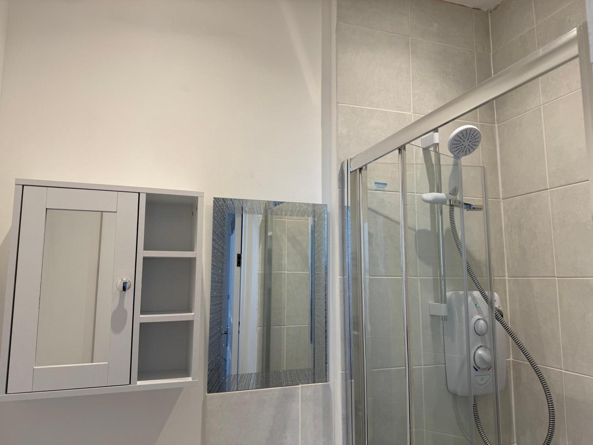 Comfortable Home Away From Home, Town Centre, Free Parking,Multiple Rooms Cheltenham Ngoại thất bức ảnh